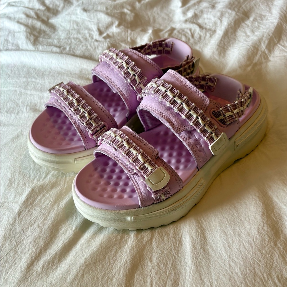 Converse Women’s Sandals
